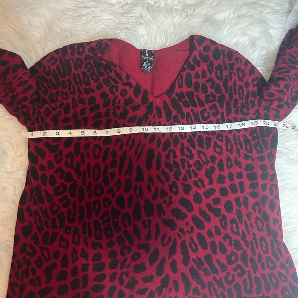 INC International Concepts Red Leopard Print Sweater V-neck Women’s Plus Size 1X - Picture 3 of 5
